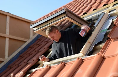 Pose de fenêtres de toit Velux à Sommeron
